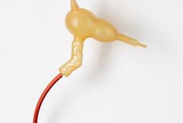 Richard Meitner - Schizzi selvaggi 5 (Gold wolf with Ears) - glass, stoving lacquer, rubber, iron - 30 × 38 × 13 cm - unique piece