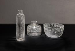P. Martinuzzi (Venezia, 1933 – 2015), Untitled (3 pieces), Unique pieces, Hand-blown glass, engraved with diamond pen by the artist, ph. Enrico Fiorese