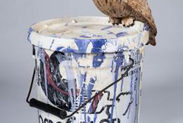 Bertozzi & Casoni, "Civetta su Bidoncino", 2019, ceramica policroma, h:34,5 x 29 x 22 cm