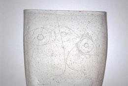 P. Martinuzzi (Venezia, 1933 – 2010), Untitled (container with faces), early ‘80s, Unique piece, Hand-blown glass, acid-etched, engraved with diamond pen by the artist, 14 × 13 × 9 cm